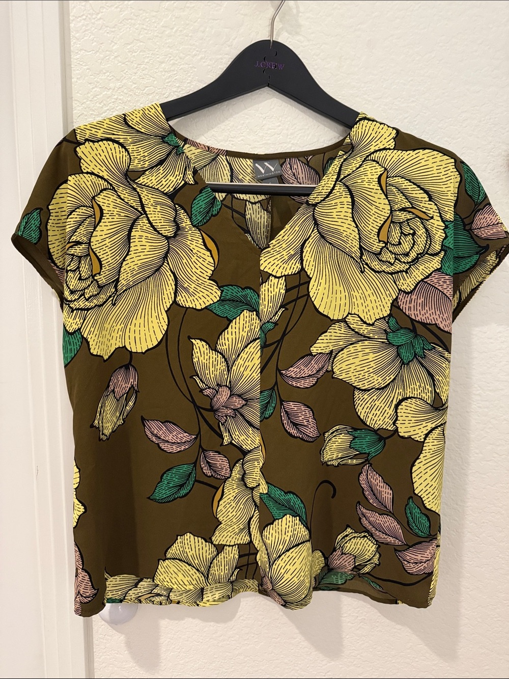 Worthington Olive Floral Split-Neck Cap-Sleeve Top